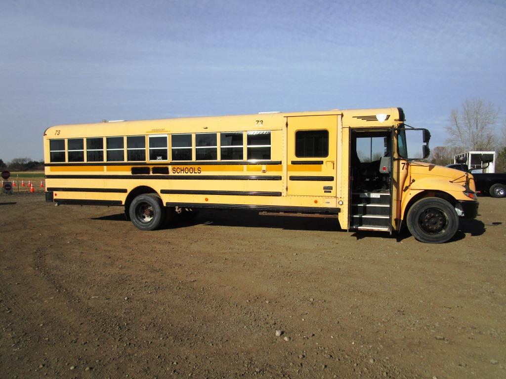 2007 IC International Handicap School Bus w/ AC - NO RESERVE