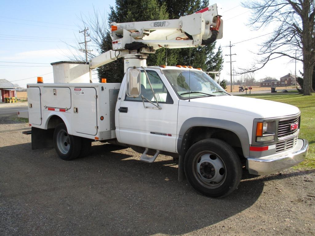 2002 GMC 3500 37' Bucket Truck - ONLY 70,970 mi.