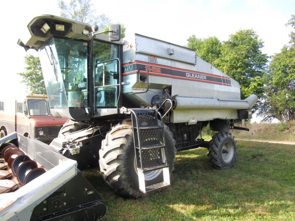 1995 Gleaner R52 Combine - NO RESERVE