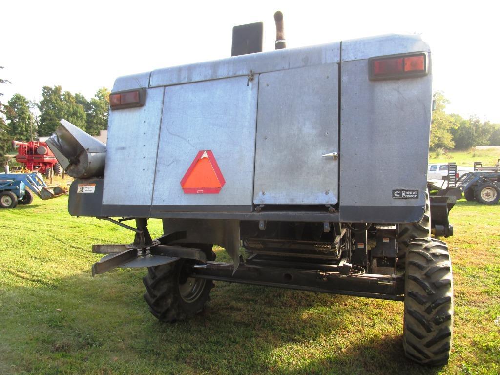 1995 Gleaner R52 Combine - NO RESERVE