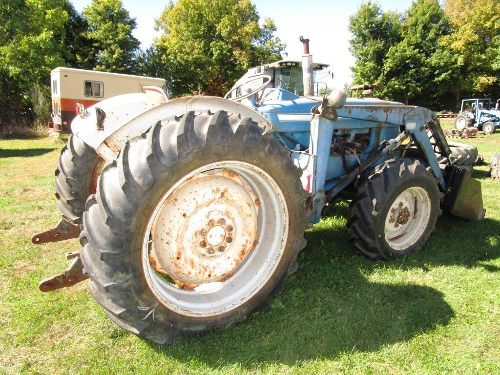 Ford 5000 Gas w/ Loader and RARE 4WD Front Axle - NO RESERVE