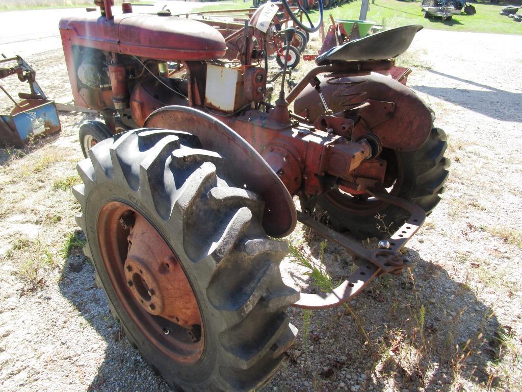 Farmall BN Tractor - NO RESERVE