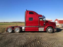 2012 Peterbilt 587 - Nice Truck