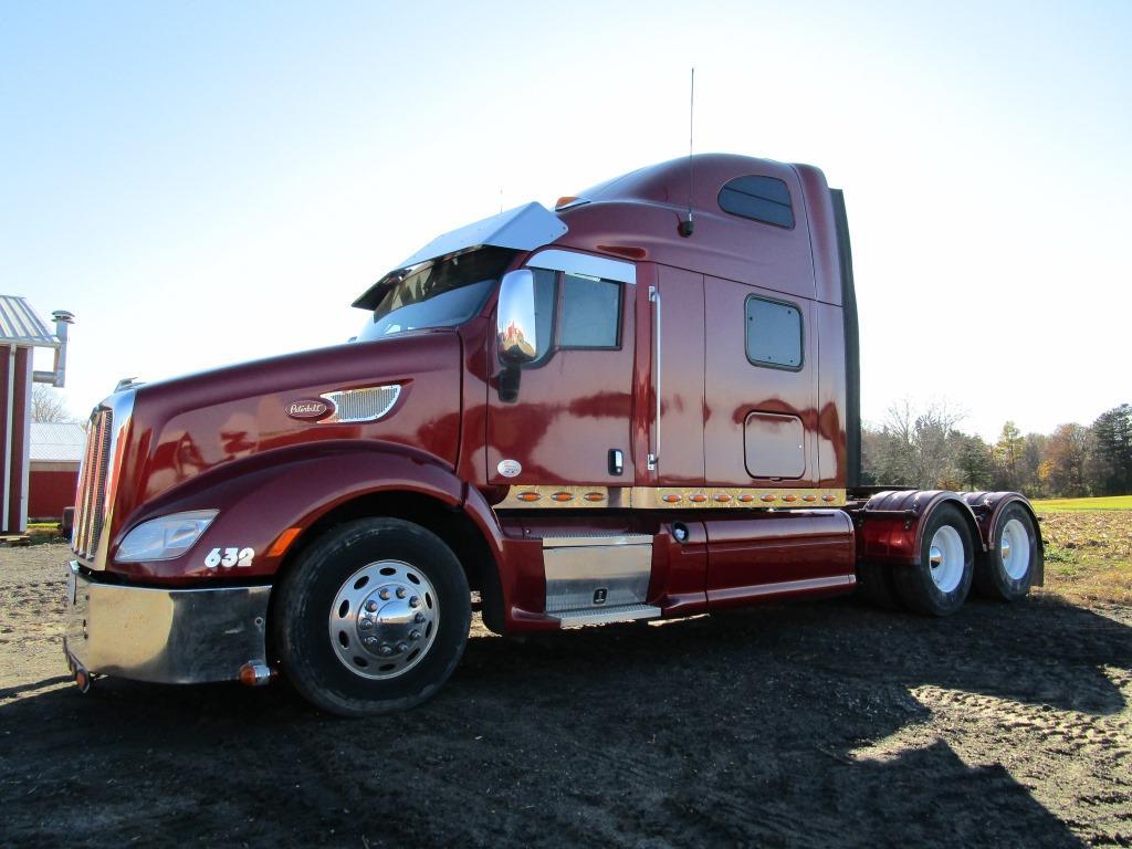 2012 Peterbilt 587 - Nice Truck