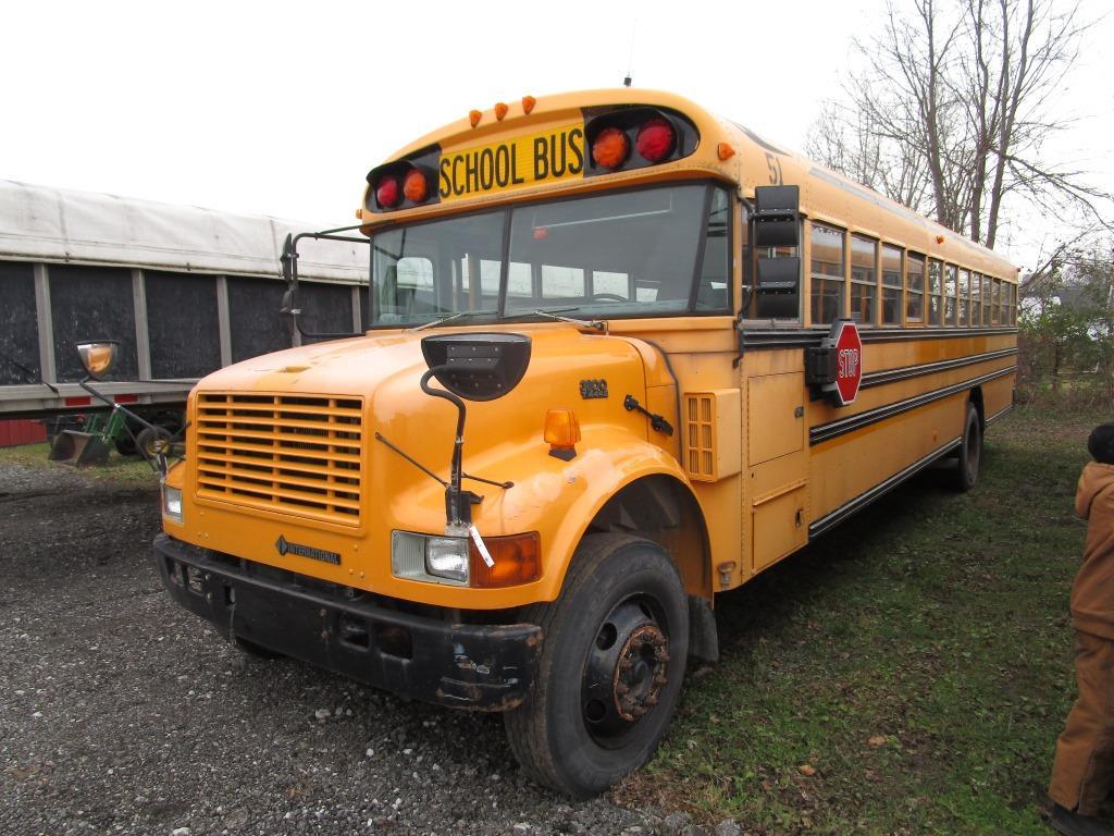 154-1   2002 IH Schoolbus - NO RESERVE