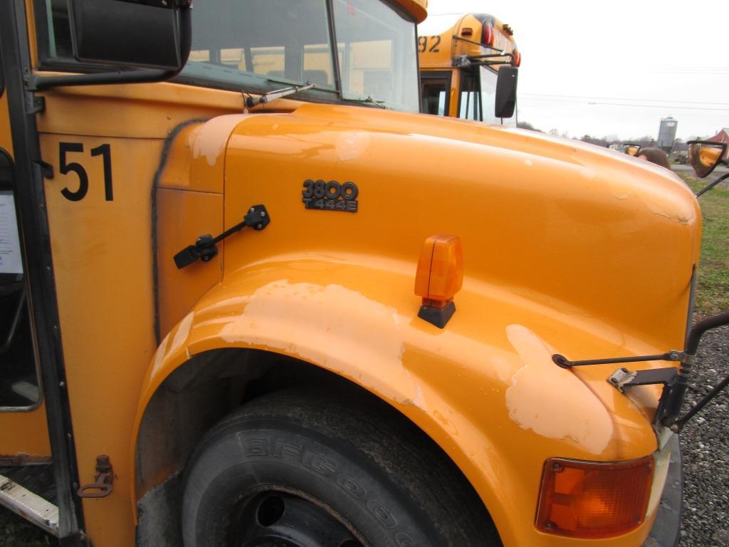 154-1   2002 IH Schoolbus - NO RESERVE