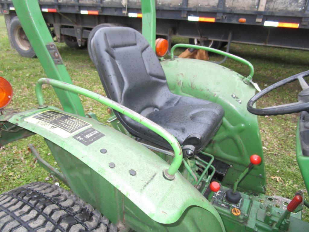 179-16   John Deere 850 4wd w/ Loader