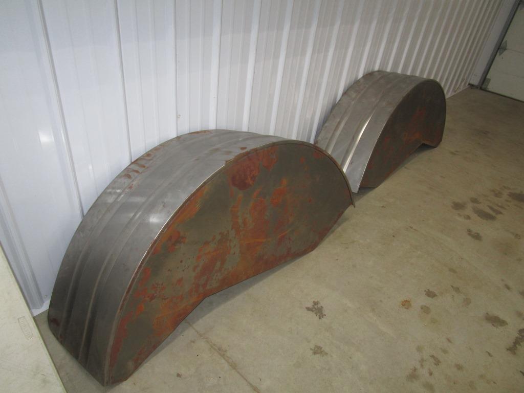 9a   240-1 Brand NEW Set of Fenders for Unstyled John Deere D