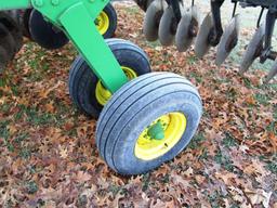 John Deere 220 15' Disk