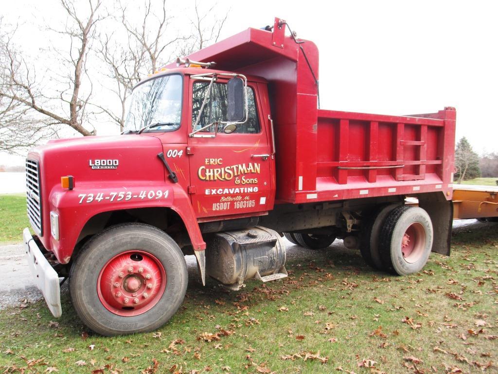 1989 Ford L8000