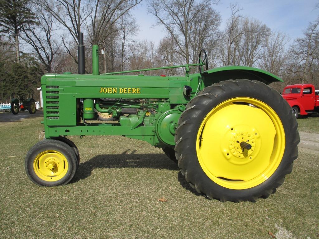 1942 John Deere B - NO RESERVE