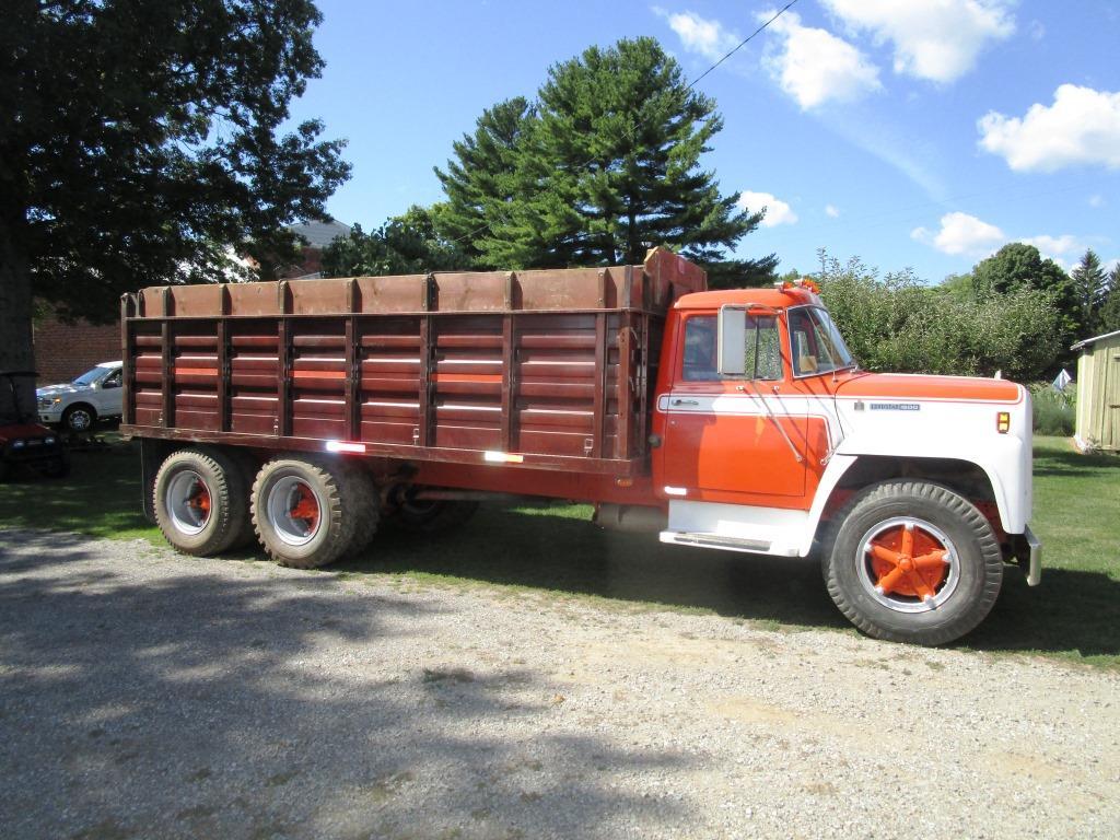 1976 Loadstar 1600 Stake Truck - RARE SUNDACE MODEL - ONE OWNER - NO RESERVE