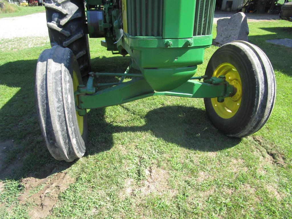 1957 John Deere 620 Standard - LOW PRODUCTION - NO RESERVE