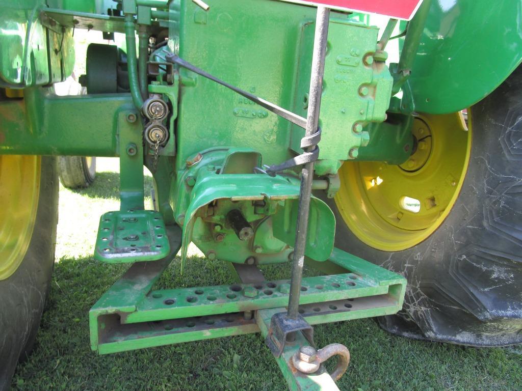 1957 John Deere 620 Standard - LOW PRODUCTION - NO RESERVE