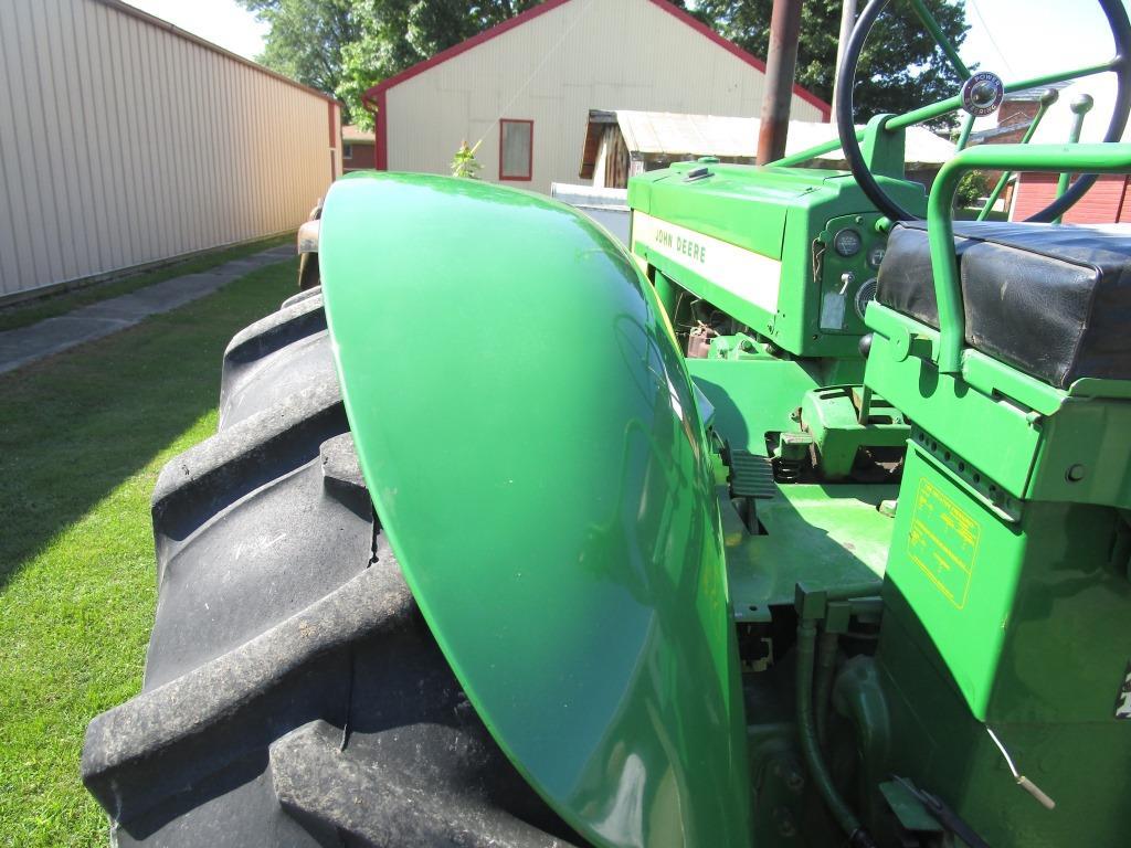 1957 John Deere 620 Standard - LOW PRODUCTION - NO RESERVE