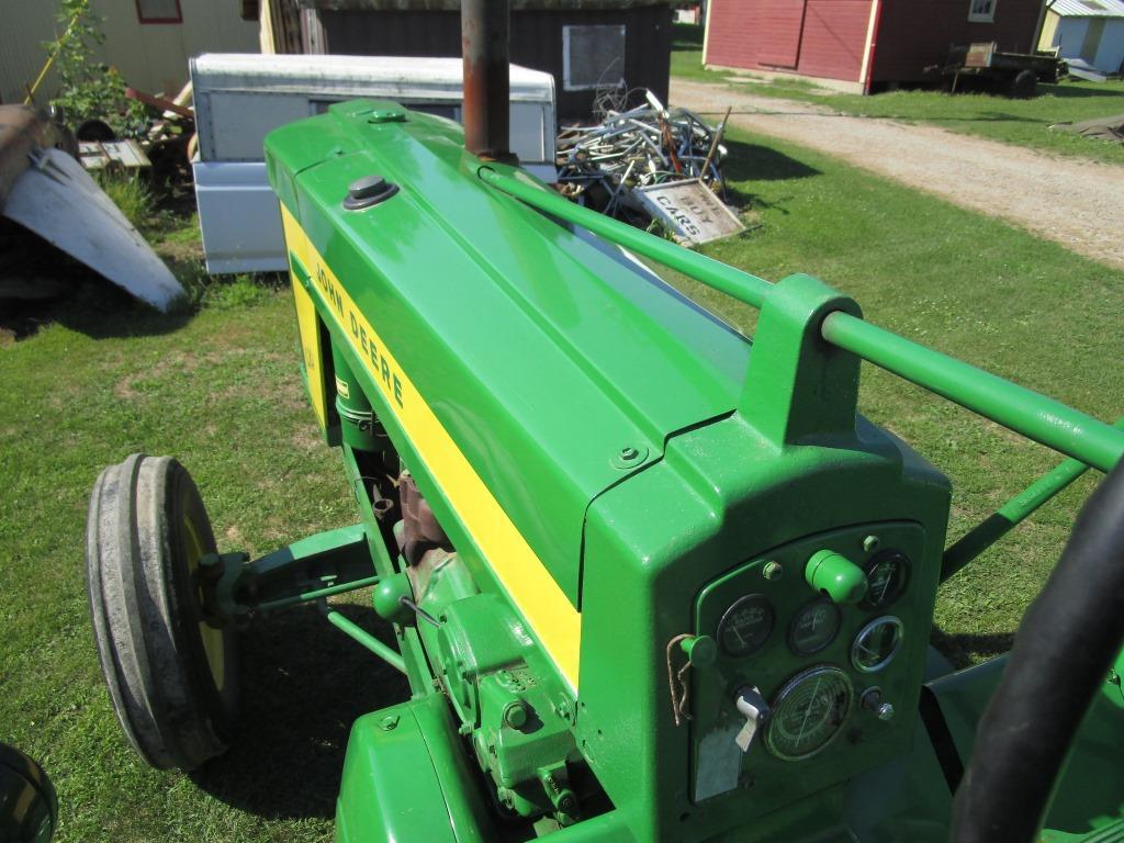 1957 John Deere 620 Standard - LOW PRODUCTION - NO RESERVE