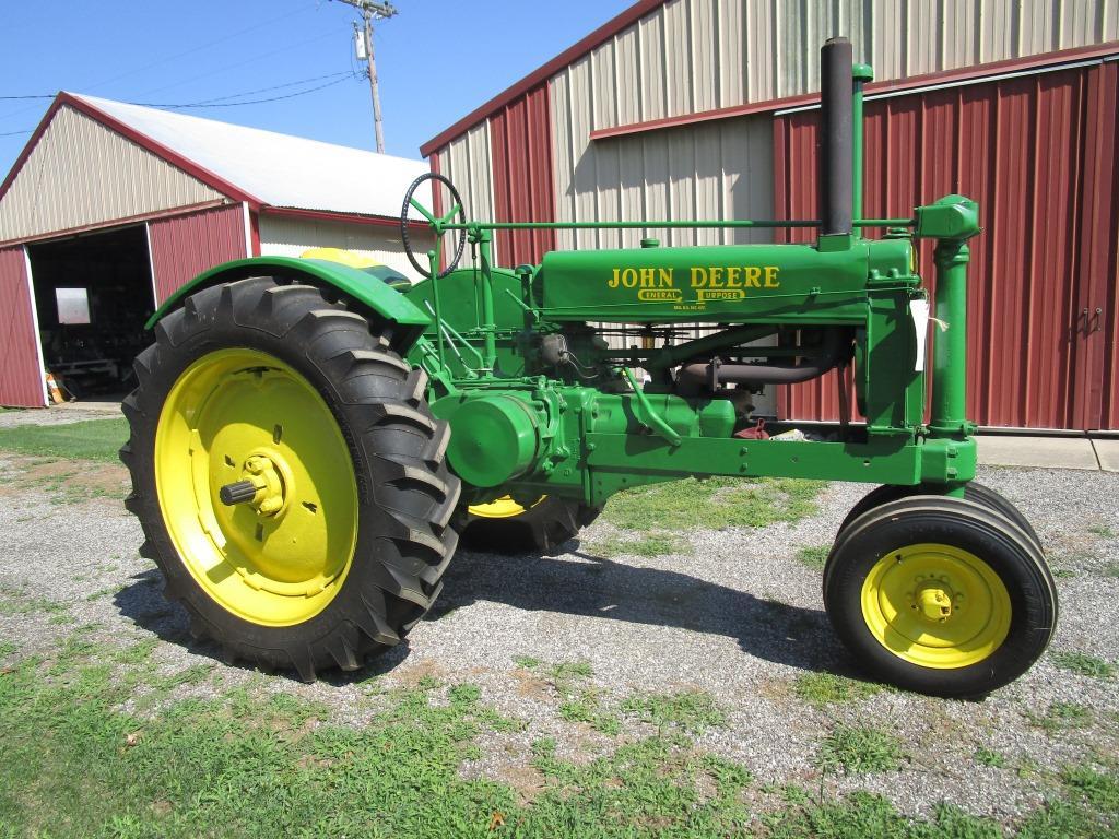 1937 John Deere A - RESTORED - NO RESERVE