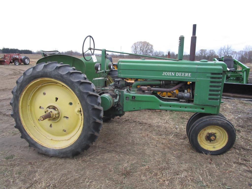 194-1 1950 John Deere B - NO RESERVE