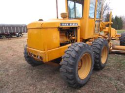 199-3  1973 John Deere 570A Road Grader w/ Scarifer