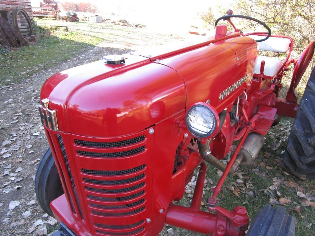 IH 300 Utility