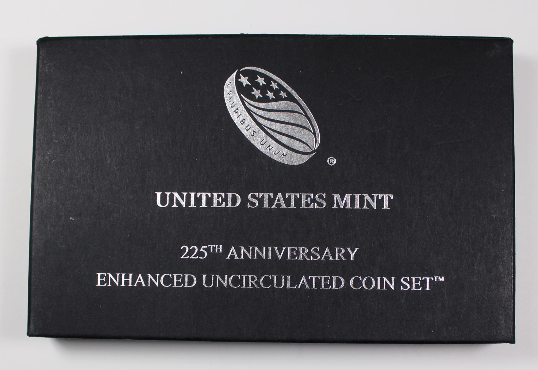 2017 ENHANCED U.S. MINT SET