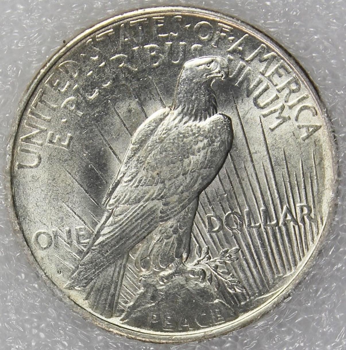 1922-D PEACE SILVER DOLLAR