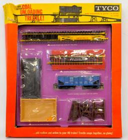 Three Mint new old stock Tyco accessories in original packaging