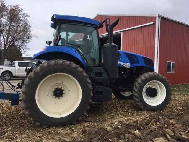 2015 New Holland T8.350 MFWD ONLY 437 HOURS