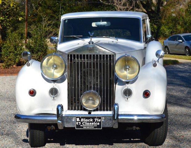 1951 Rolls Royce Silver Wraith Limo