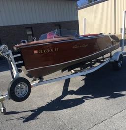 1947 Chris Craft Deluxe Runabout