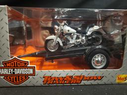 MAISTO Motor Harley-Davidson Cycles 1:18 scale Item #32048