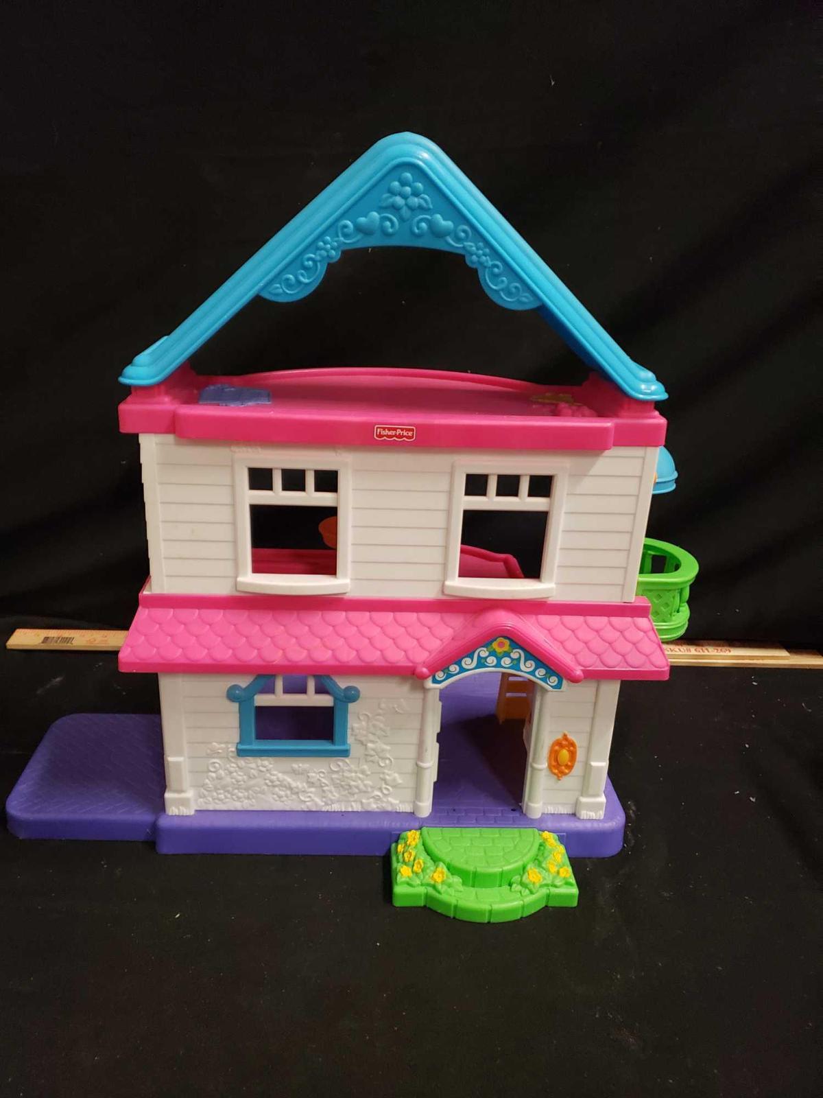Fisher price Doll house