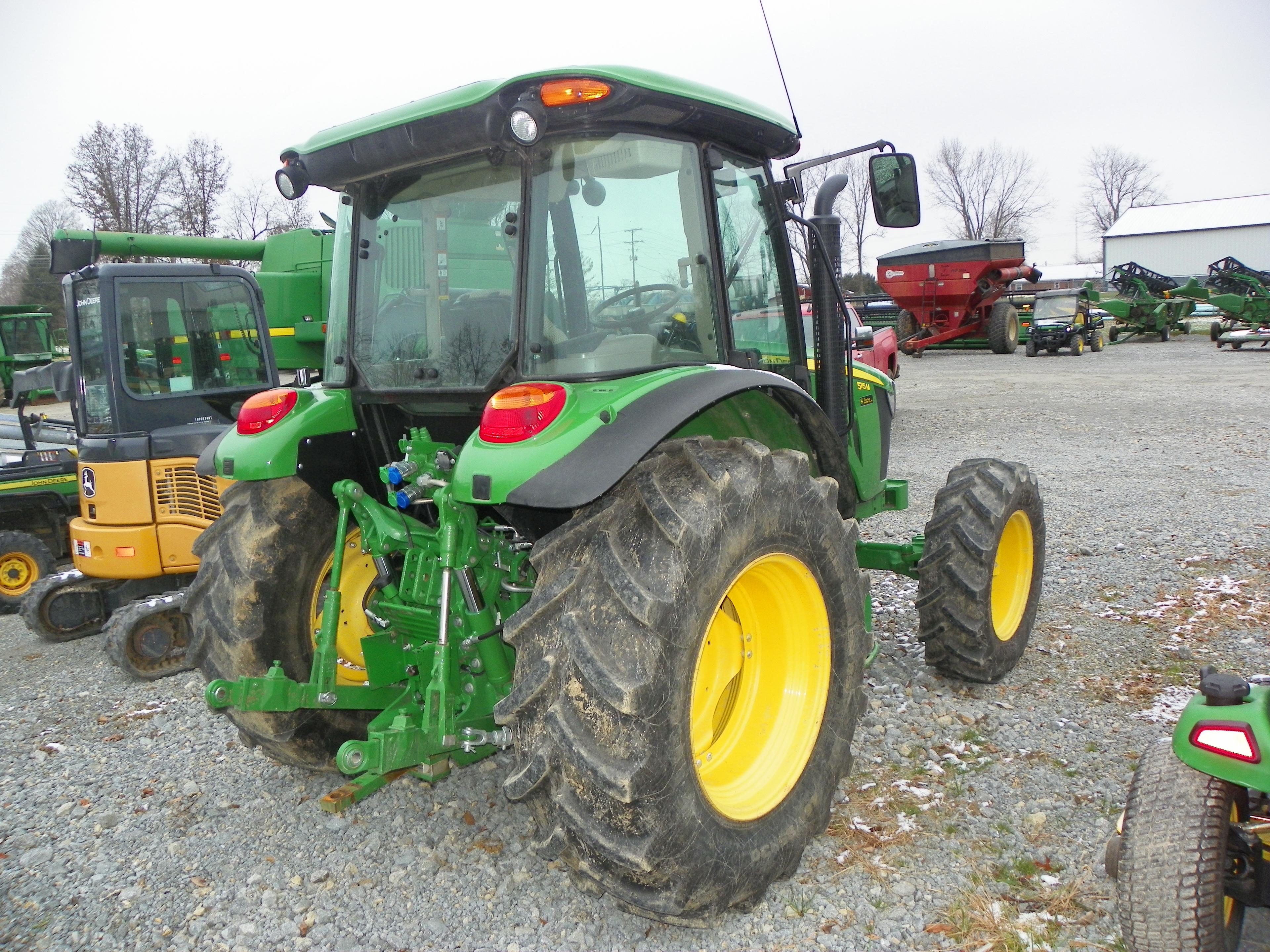 John Deere 5115 M Tractor MFWD C/H/A