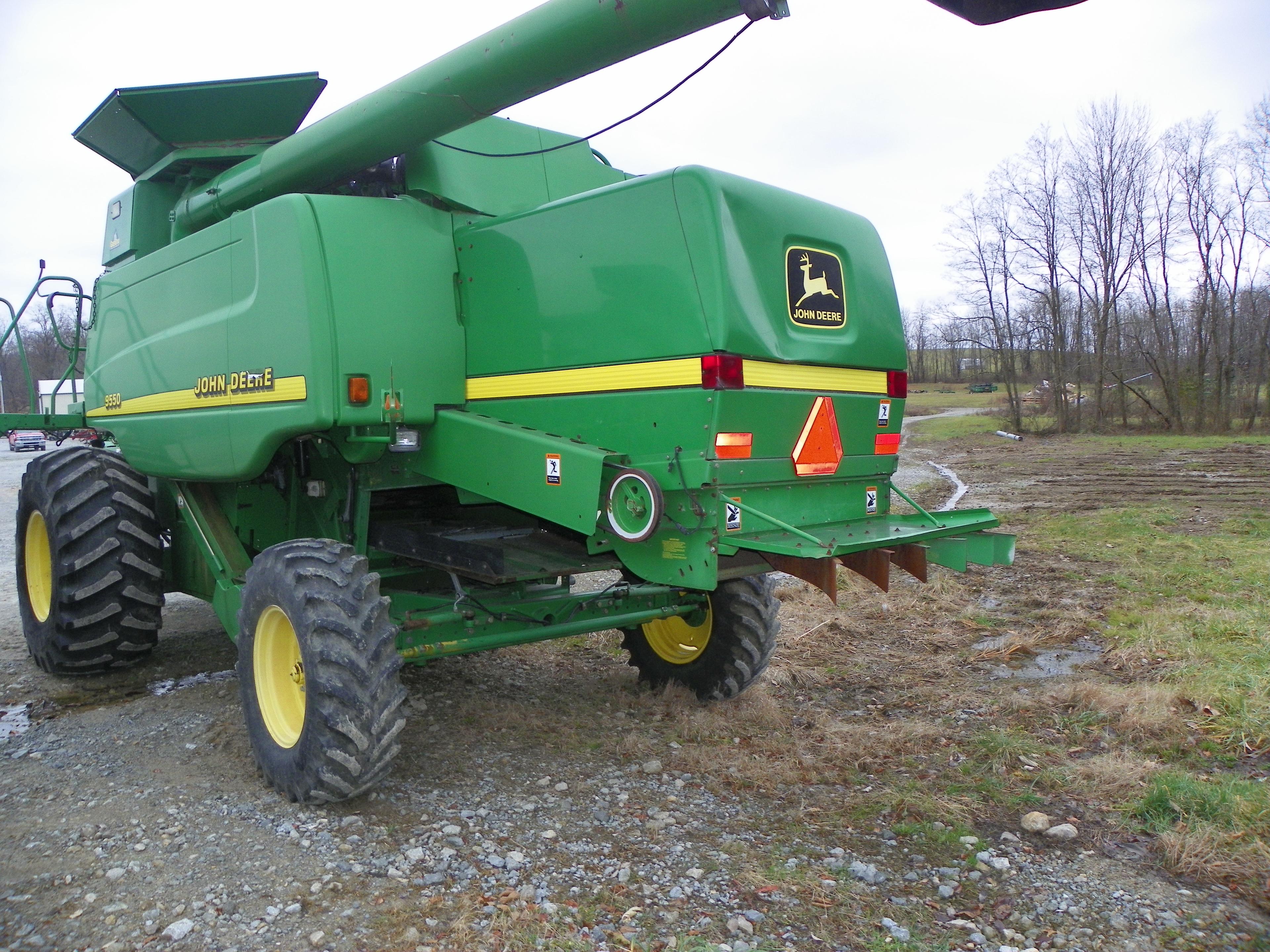 2000 JD 9550 Combine