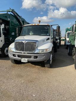 2006 International 4300 4X2