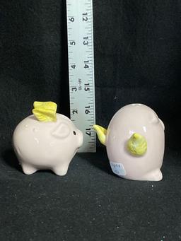 Art Deco Flying Pigs Shaker Set