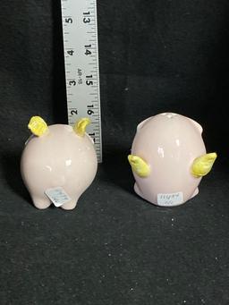 Art Deco Flying Pigs Shaker Set