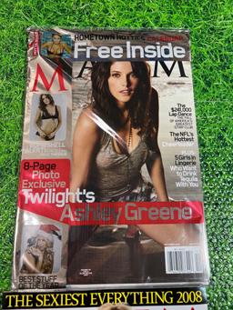 2 Maxim magazines 08-09