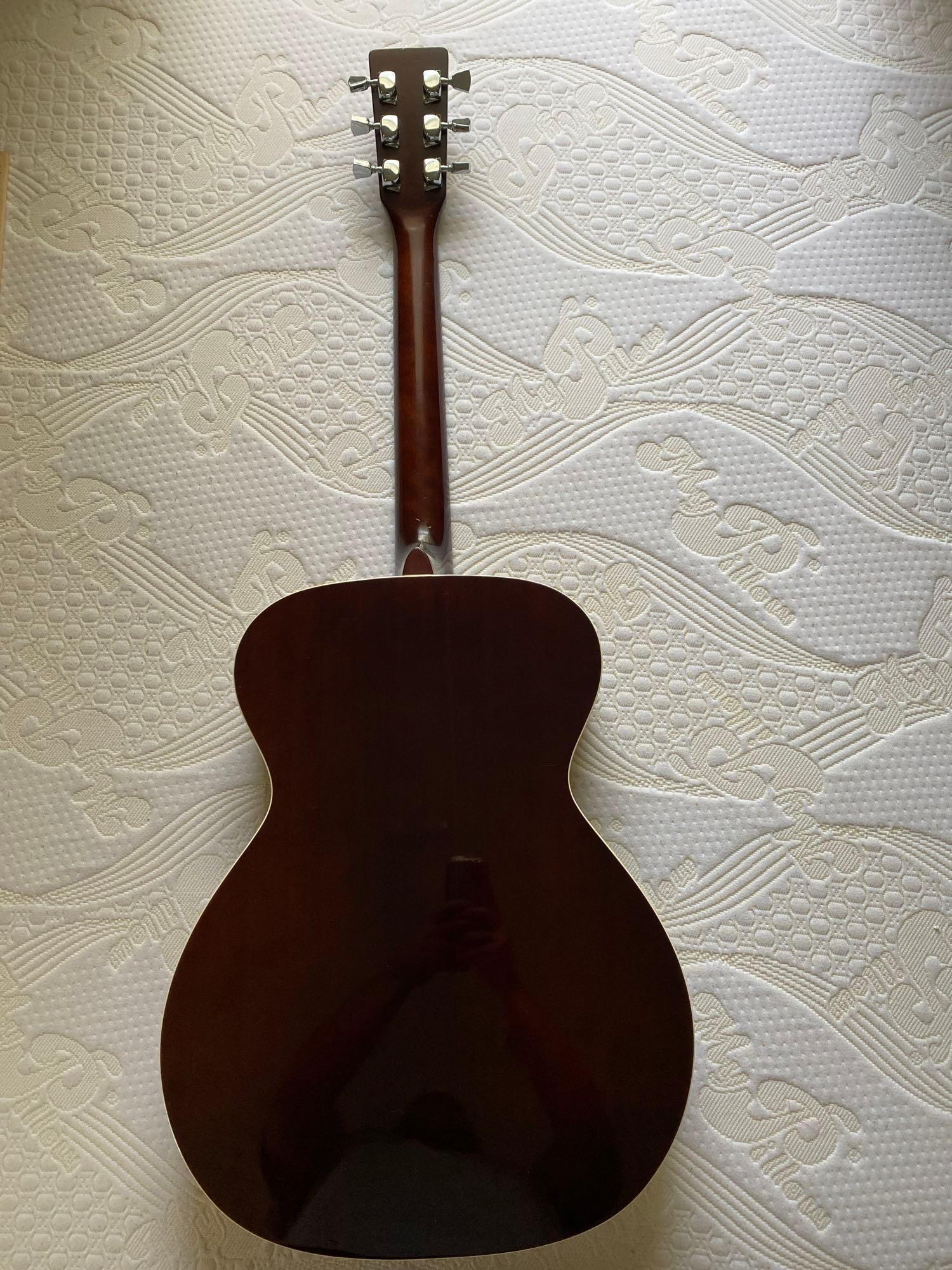 Alvarez Acoustic Guitar Model 5014