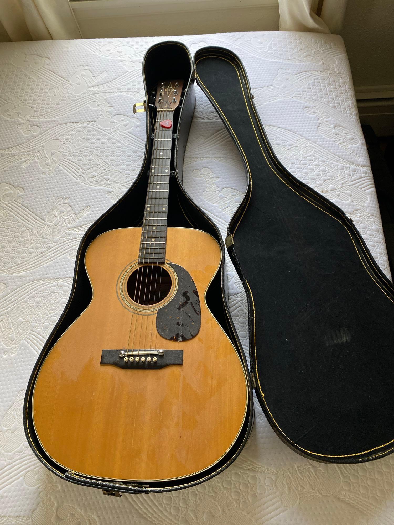 Alvarez Acoustic Guitar Model 5014