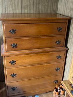 Kroehler Custom Crafted Five Drawer Dresser