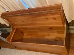 Classic Storage Bench