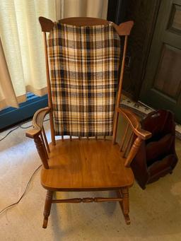 Classic Rocking Chair With Magazine Rack