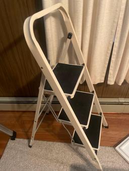 Step Ladder