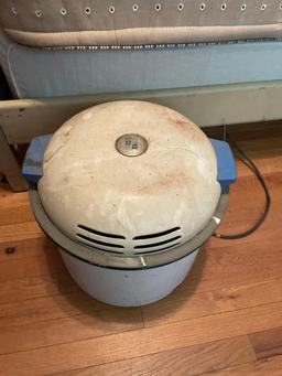 Vintage Tabletop Washing Machine