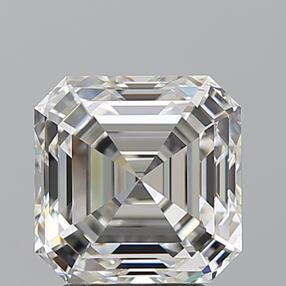 3.14 ct, Color I/IF, Sq. Emerald cut Diamond