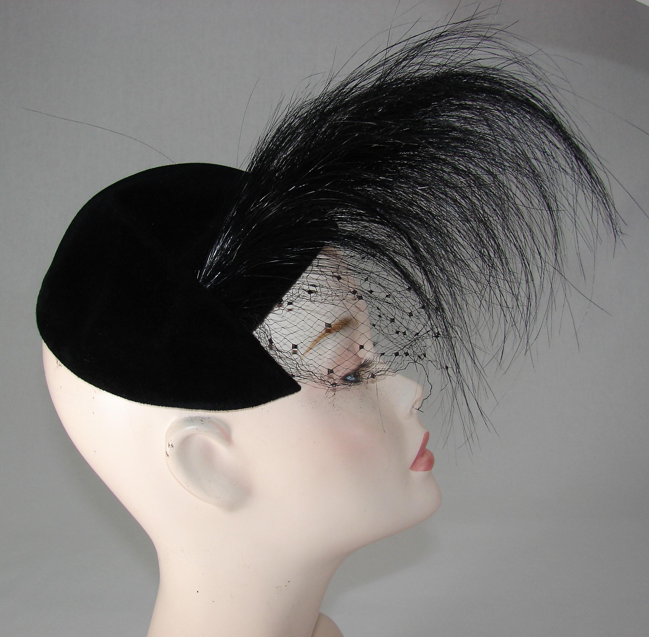 Vintage Ladies 1920s Black Velvet Fascinator Hat With Horse Hair