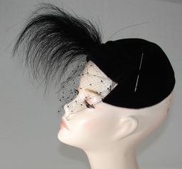 Vintage Ladies 1920s Black Velvet Fascinator Hat With Horse Hair