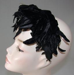 Vintage Ladies 1920s Black Velvet Headpiece With Velvet And Silk Petal Crown