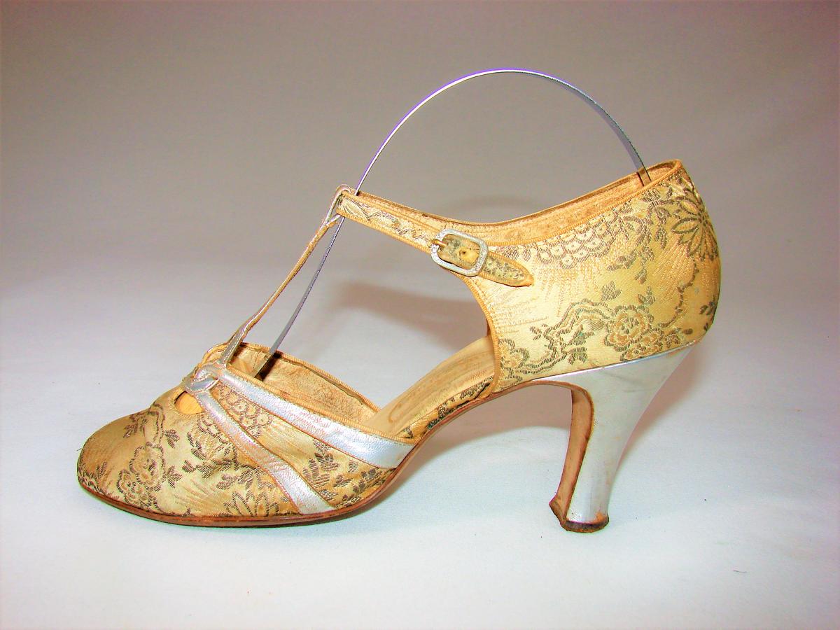 Vintage Ladies 1920s Gold And Silver Silk And Lame Shoes By I. Miller Salon Size 4aa